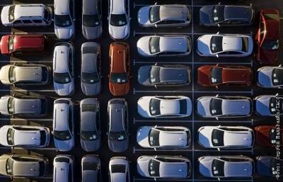 "АвтоВАЗ" получил годовой убыток в 196 млн евро - interfax.ru - Москва - Голландия