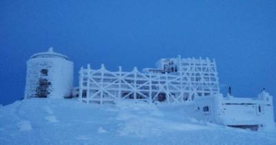 Обсерваторию "Белый слон" на горе Поп Иван замело снегом (фото) - focus.ua