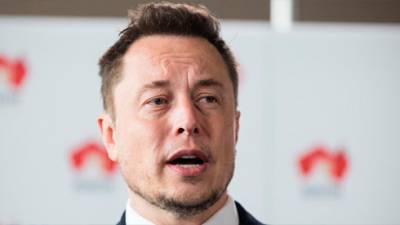 Илон Маск - Маск пытается оправдать инвестиции Tesla в биткоин - bin.ua