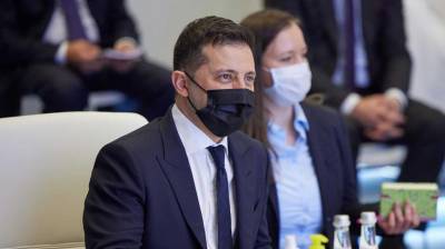 Владимир Зеленский - Зеленский прилетал в ОАЭ с протянутой рукой – СМИ - newzfeed.ru - Эмираты - Абу-Даби