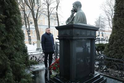Александр Беглов - Анатолий Собчак - Беглов съездил в Александро-Невскую лавру на могилу Собчака - znak.com - Санкт-Петербург - Голландия