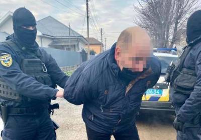 Закарпатские полицейские поймали опасного наркодилера - lenta.ua