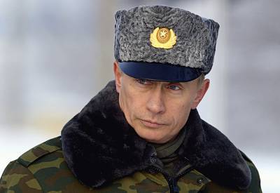 Владимир Путин - Дмитрий Песков - Песков объяснил, почему Путин еще не стал генералом - tvc.ru
