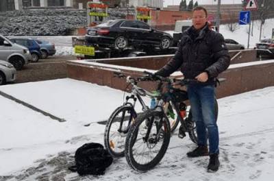 В Киеве ограбили дипломата из Нидерландов - from-ua.com - Киев - Голландия