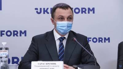 Тарас Креминь - В ОРДЛО учить украинский язык можно только "подпольно" – Креминь - news.bigmir.net - Луганская обл. - Донецк - Донецкая обл. - Омбудсмен