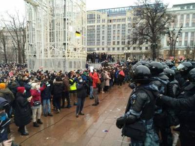 Юлия Иванова - Завершено следствие по делу участника акции 23 января в Москве, избившего полицейского - rosbalt.ru - Москва - Московская обл.