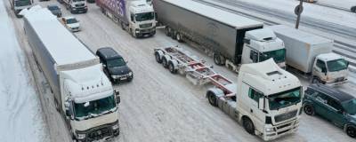 На выходных грузовики больше 12 тонн будут ездить только через ЦКАД - runews24.ru - Московская обл.