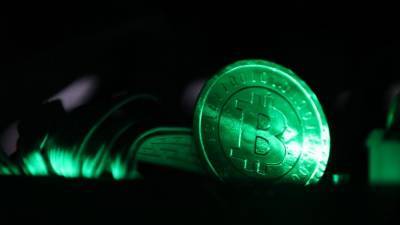 Илон Маск - Артем Тузов - Эксперт оценил законность покупки Tesla биткоинов на $1,5 млрд - iz.ru - США