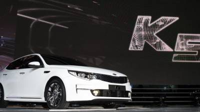 KIA объявила российские цены на новый седан K5 - vesti.ru - Южная Корея