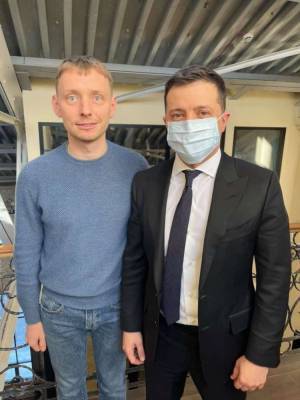 Владимир Зеленский - Фигурант нескольких громких дел Кацуба договорился с Зеленским о возвращении в Украину - lenta.ua