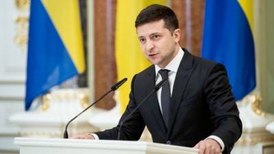 Владимир Зеленский - Алексей Данилов - Зеленский поручил пересмотреть сценарии урегулирования в Донбассе - russian.rt.com - Луганская обл. - Донецкая обл.