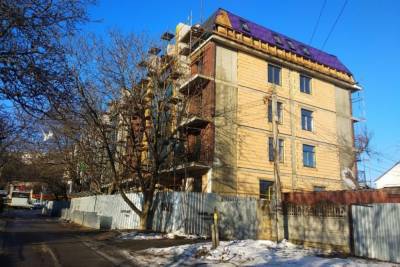 Строительные «чудеса» в Одессе: на Люстдорфской дороге «выросла» многоэтажка на участке под 8 домов (фото) - odessa-life.od.ua - Одесса - Строительство