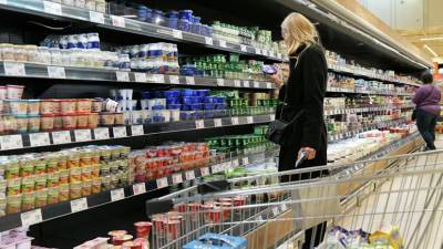 Андрей Карпов - Сергей Жаворонков - Экономист оценил ситуацию с ценами на продукты питания в России - russian.rt.com