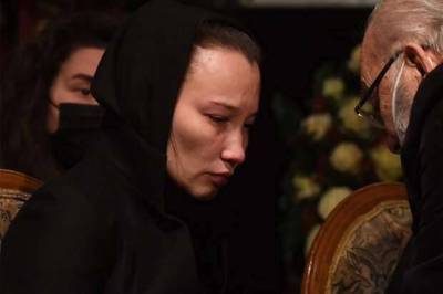 Борис Грачевский - Екатерина Белоцерковская - Молодая жена закатила истерику из-за денег на похороны Бориса Грачевского - skuke.net