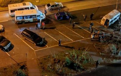 В Запорожье водитель маршрутки влетел в столб, пострадали люди - korrespondent.net - Запорожье