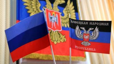 Ростислав Ищенко - Политолог Ищенко объяснил невыгодность объединения ДНР и ЛНР - riafan.ru - Москва - ДНР - ЛНР