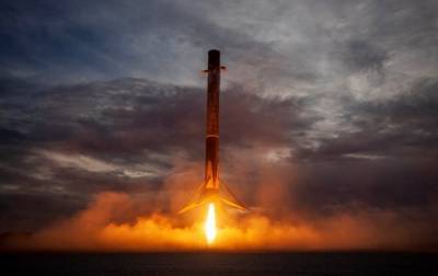 Илон Маск - Джаред Айзекман - SpaceX отправит до конца года на орбиту четырех туристов - korrespondent.net - США - шт.Флорида