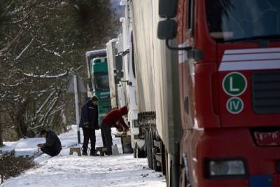 Около 150 грузовиков скопилось на трассе "Байкал" в Иркутской области из-за морозов - interfax-russia.ru - Иркутская обл.