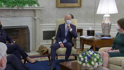 Дональд Трамп - Джо Байден - Байден намерен запустить "американский план спасения" для стимуляции экономики - vesti.ru - Эмираты