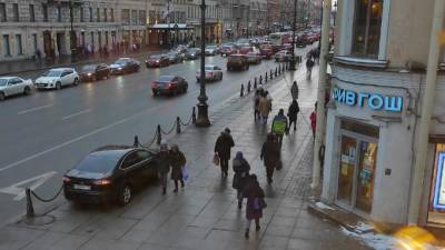 Ford Mondeo - Ford с правительственными номерами заметили на тротуаре в центре Петербурга - piter.tv - Петербурга