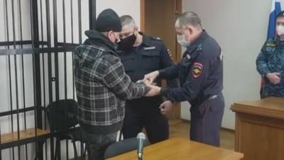Художник Кильчанский приговорен к семи годам колонии за смертельное ДТП - 5-tv.ru - Благовещенск