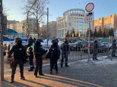 Алексей Навальный - Журналист рассказал, что происходит у здания Мосгорсуда - mskgazeta.ru - Москва