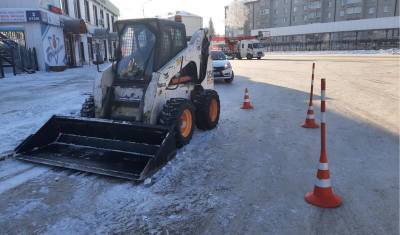 Снегоуборочный погрузчик наехал на пожилую тюменку - nashgorod.ru - Ялуторовск