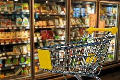 Минпромторг предложил перечислять нуждающимся гражданам деньги на продукты - versia.ru