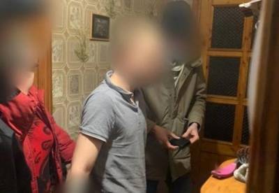 В Мариуполе мужчина изнасиловал 14-летнего подростка - facenews.ua - Донецк - Мариуполь