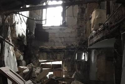 В жилом доме Одессы обрушилась лестничная клетка: жильцов эвакуировали спасатели - kp.ua - Одесса - Львовская обл.