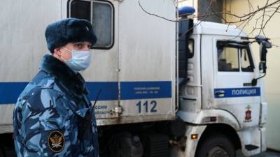Алексей Навальный - Задержания возможных участников незаконной акции проходят у Мосгорсуда - 5-tv.ru