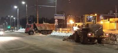 Карл Маркс - Власти Петрозаводска назвали улицы, которые не смогли убрать из-за припаркованных автомобилей - stolicaonego.ru - Петрозаводск