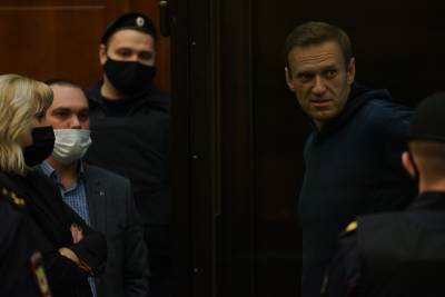 Алексей Навальный - Председатель суда, рассматривающего дело Навального, подал в отставку - mk.ru - Москва
