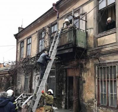 В Одессе обвалилась лестничная клетка в жилом доме - news.bigmir.net - Киевская обл. - Одесса - Буча