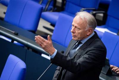 В Германии призвали к арестам активов российских олигархов - lenta.ru