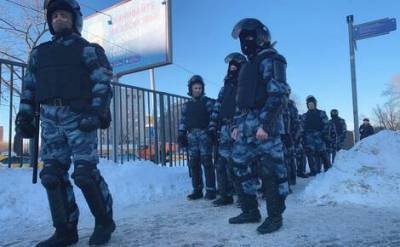 По данным Общественной наблюдательной комиссии Москвы уже более 200 человек задержаны в районе Мосгорсуда - echo.msk.ru - Москва