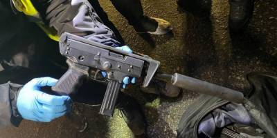 В Киеве обстреляли авто: злоумышленников задержали - nv.ua - Киев - район Голосеевский