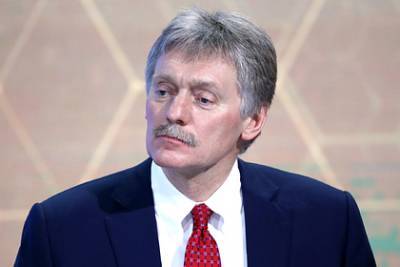 Алексей Навальный - Дмитрий Песков - Кремль отреагировал на присутствие иностранных дипломатов на суде по Навальному - lenta.ru