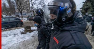 Алексей Навальный - Алексей Мельников - Число задержанных у суда сторонников Навального превысило 200 человек - profile.ru - Москва