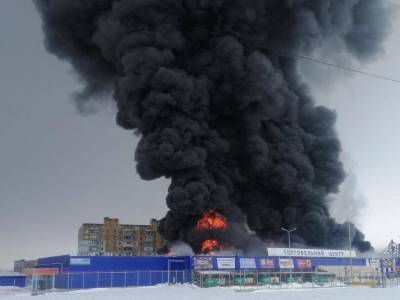 "Пришел в торговый центр с ножом и топором". Полиция сообщила, что "Эпицентр" в Первомайске подожгли - gordonua.com - Николаевская обл. - Первомайск