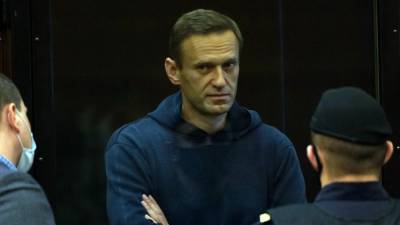 Алексей Навальный - Екатерина Фролова - Прокурор поддержал требование ФСИН о замене Навальному условного срока - iz.ru