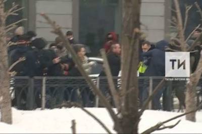 Напавшие на сотрудника ГИБДД в Казани получили административный арест - kazan.mk.ru - Казань