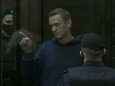 Владимир Путин - Алексей Навальный - «Штурма Кремля ждать не стоит»: политологи прокомментировали приговор Алексею Навальному - bloknot.ru - США