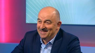 Станислав Черчесов - Константин Тюкавин - Александр Дюков - Черчесов посетил в Турции тренировку "Ахмата" и матч "Рубина" с "Химками" - vesti.ru - Турция - Казань