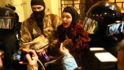 Алексей Навальный - Приговор Навальному: на улицах городов России силовики задерживают прохожих - ru.espreso.tv - Москва - Санкт-Петербург