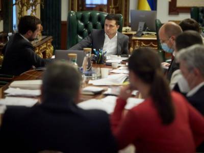 Владимир Зеленский - На 30-летие независимости Украины Зеленский планирует парад с военной техникой - gordonua.com