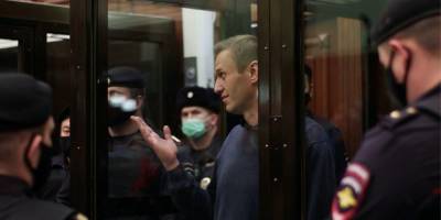 Алексей Навальный - Митт Ромни - В Сенате США анонсировали санкции против России из-за приговора Навальному - nv.ua - США