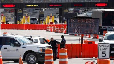 Джо Байден - Канада продлевает закрытие границ с США до 21 марта - russian.rt.com - США - Канада
