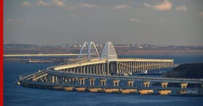 Движение по Крымскому мосту полностью открыли после снегопада - profile.ru - Крым - Тамань
