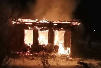В Башкирии в сгоревшем доме нашли тело пожилого мужчины - ufacitynews.ru - Башкирия - район Давлекановский